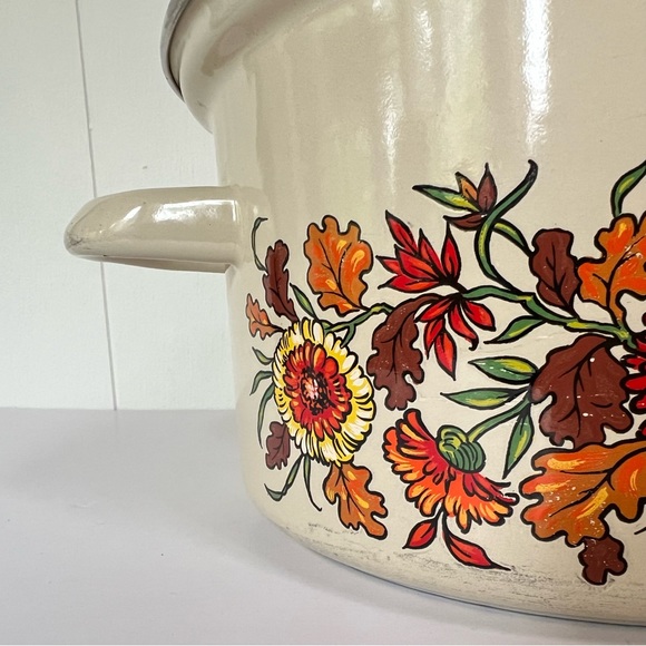 Vintage Retro Floral Enamel Pot - Picture 3 of 10